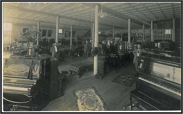 Interior (1913) of Gump, Walters & Dewey