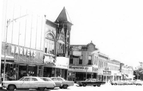 Harvey's Dime Store, 126-128 E. Main, North Manchester