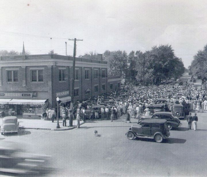 Kroger Grocery, corner Market & Main St, N. Manchester